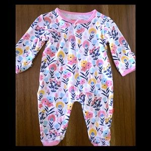 Magnetic closure footie, NB